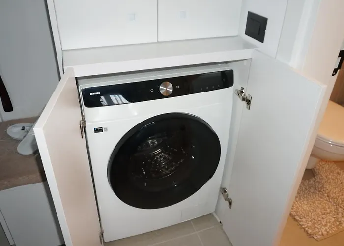 Eleven Odyssey * Năvodari