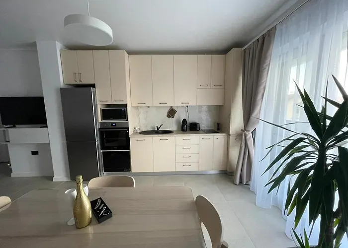 Eleven Odyssey Apartment Navodari