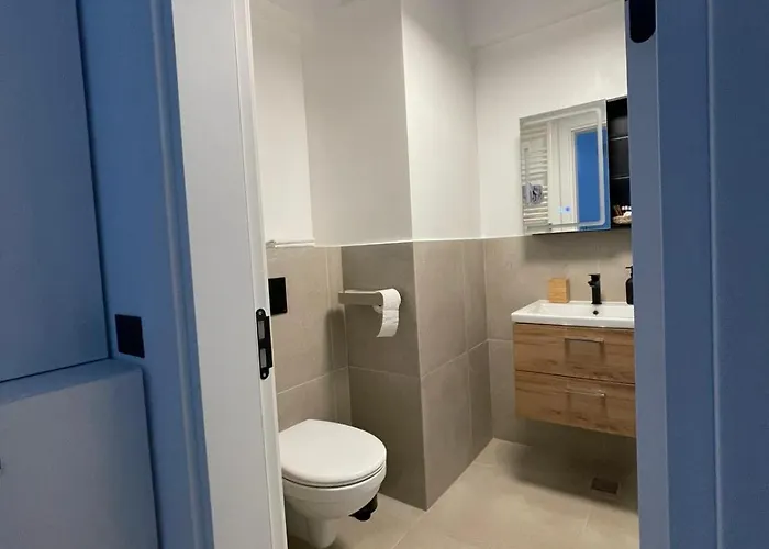 Eleven Odyssey Apartment *