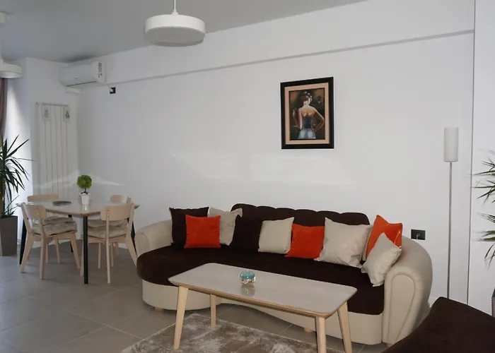 Eleven Odyssey Apartment Navodari